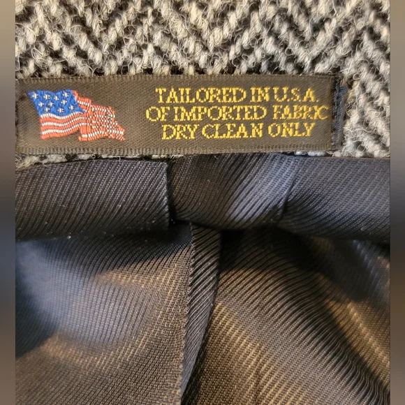 Vintage Harris Tweed Grey Herringbone Blazer Hardwick Clothes 46R Made In USA